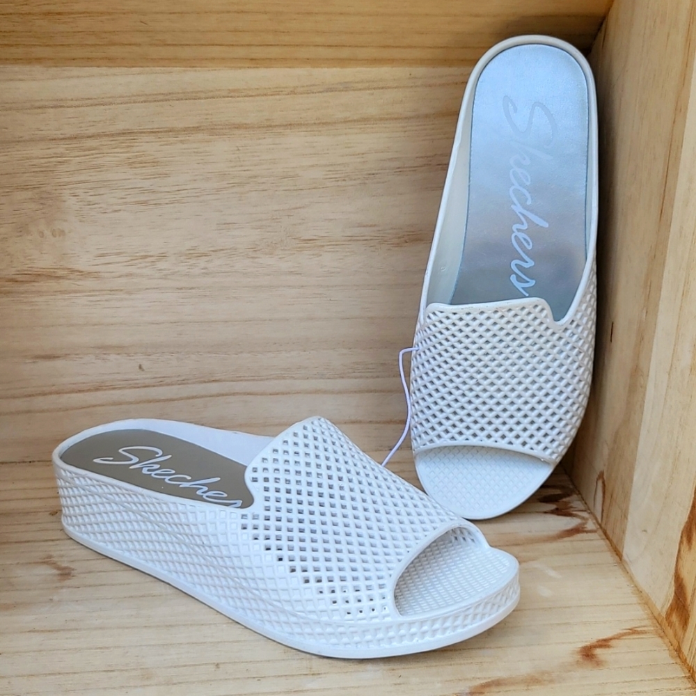 Skechers Plastic Waffle Design Open Toe Wedges
